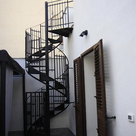 Apartamento Zisas Palermo Exterior foto